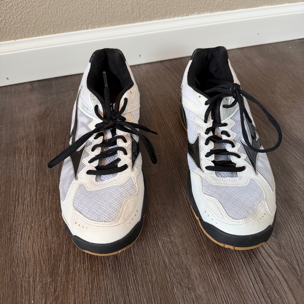 Mizuno Wave Supersonic 2 Volleyball Shoes White & Black- Women's 10